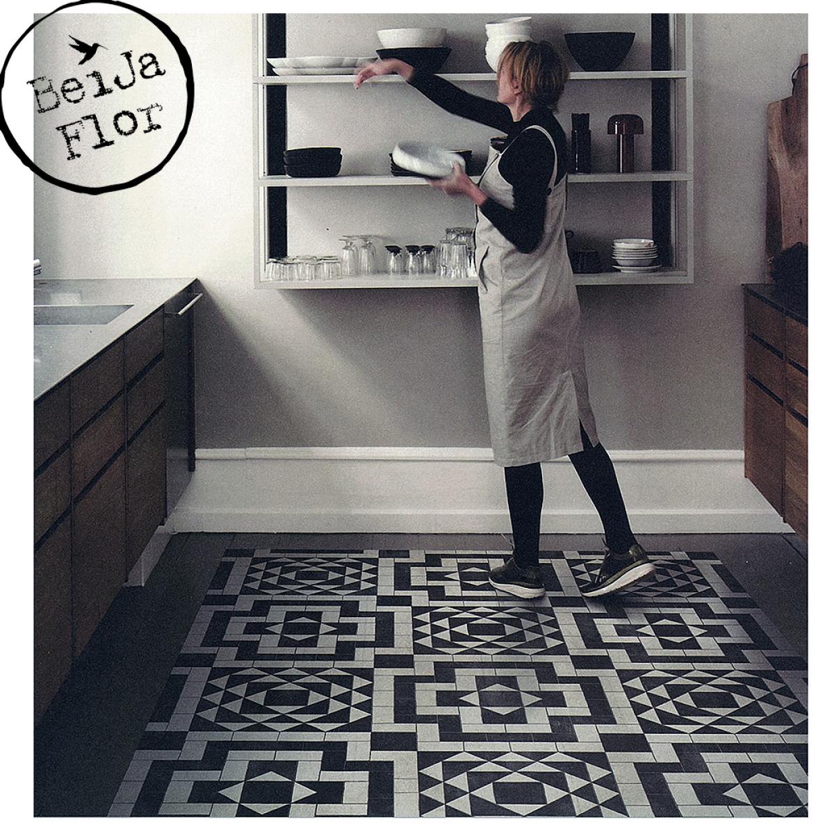 おしゃれなモノトーンラグ Beija Flor(ベイジャフロール)でスタイリッシュな空間にリフォーム提案