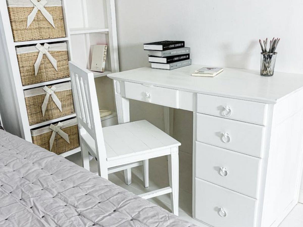 ホワイト家具と雑貨の北欧ホワイトコーディネート｜上品でおしゃれなお部屋づくり提案