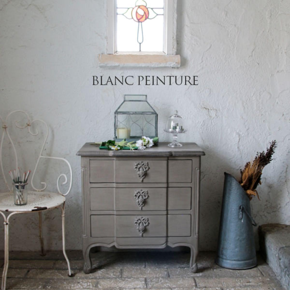 グレー家具がもたらす洗練された空間コーディネイト｜新しい日常をホテルライクに